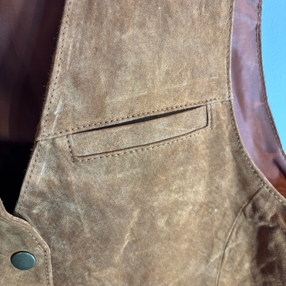 DON’T STOP Sz L Tan Suede Vest with Snap Button Closure Fabric Back Cinch Band - Picture 5 of 7